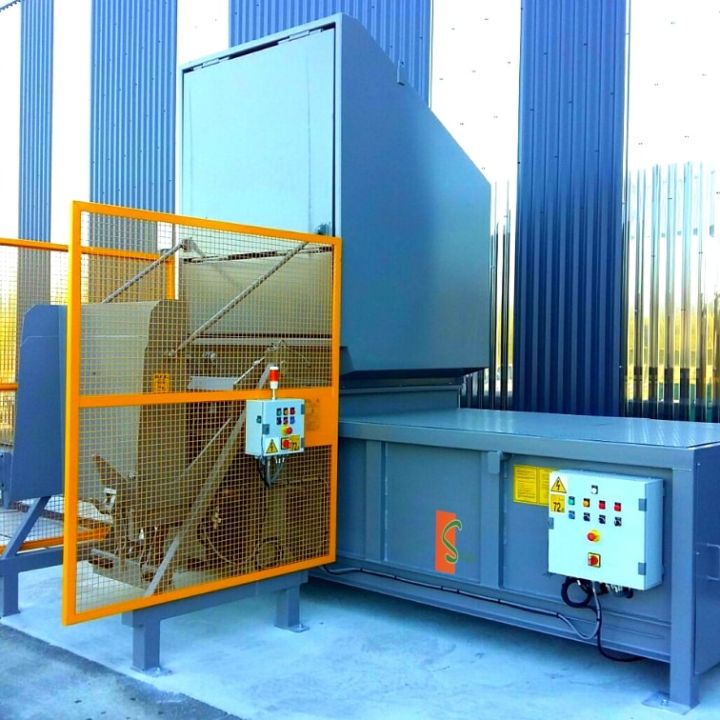 Prasa stacjonarna SOLEN PF-1500 do prasowania odpadów przemysłowych - kompaktowa jednostka prasująca