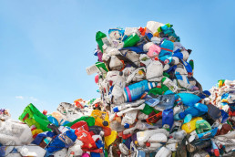 zarządzanie śmieciami z plastiku